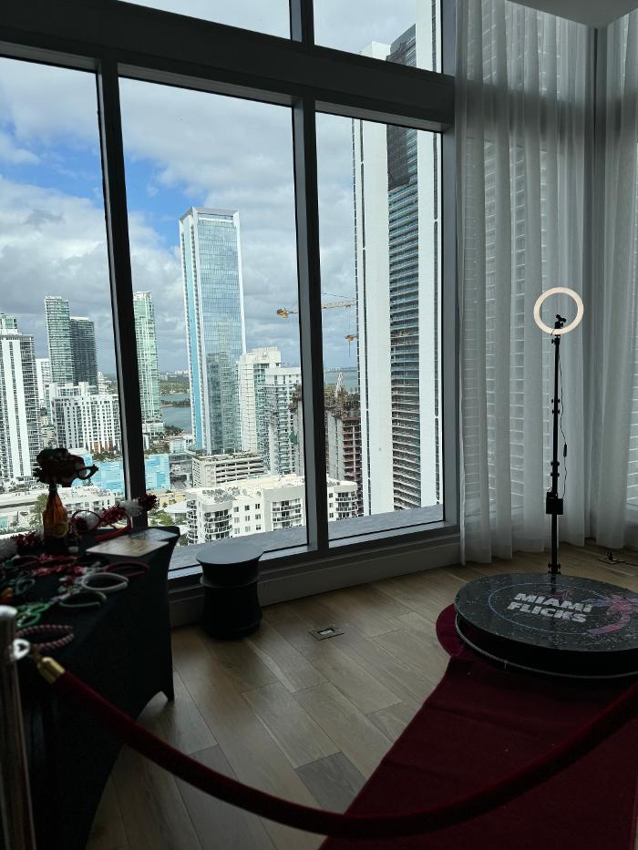 Miami Photo Booth Rentals | MiamiFlicks - Miami, FL