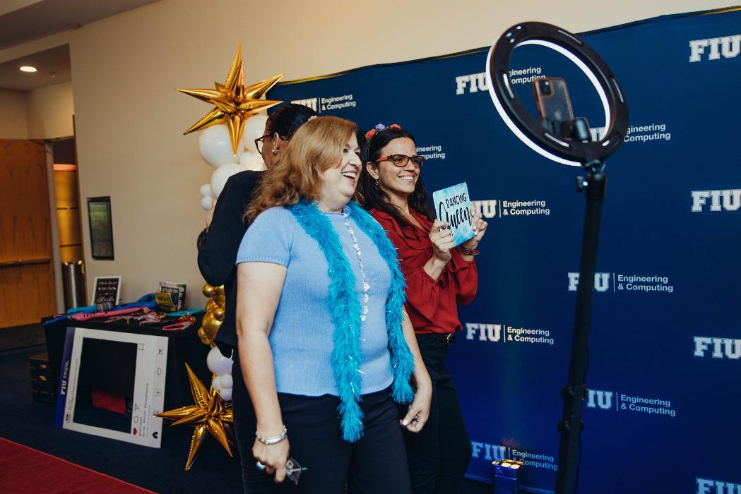 Miami Photo Booth Rentals | MiamiFlicks - Miami, FL