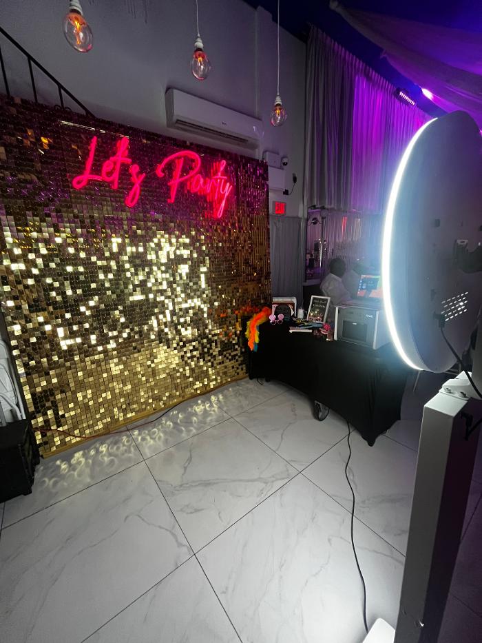 Miami Photo Booth Rentals | MiamiFlicks - Miami, FL