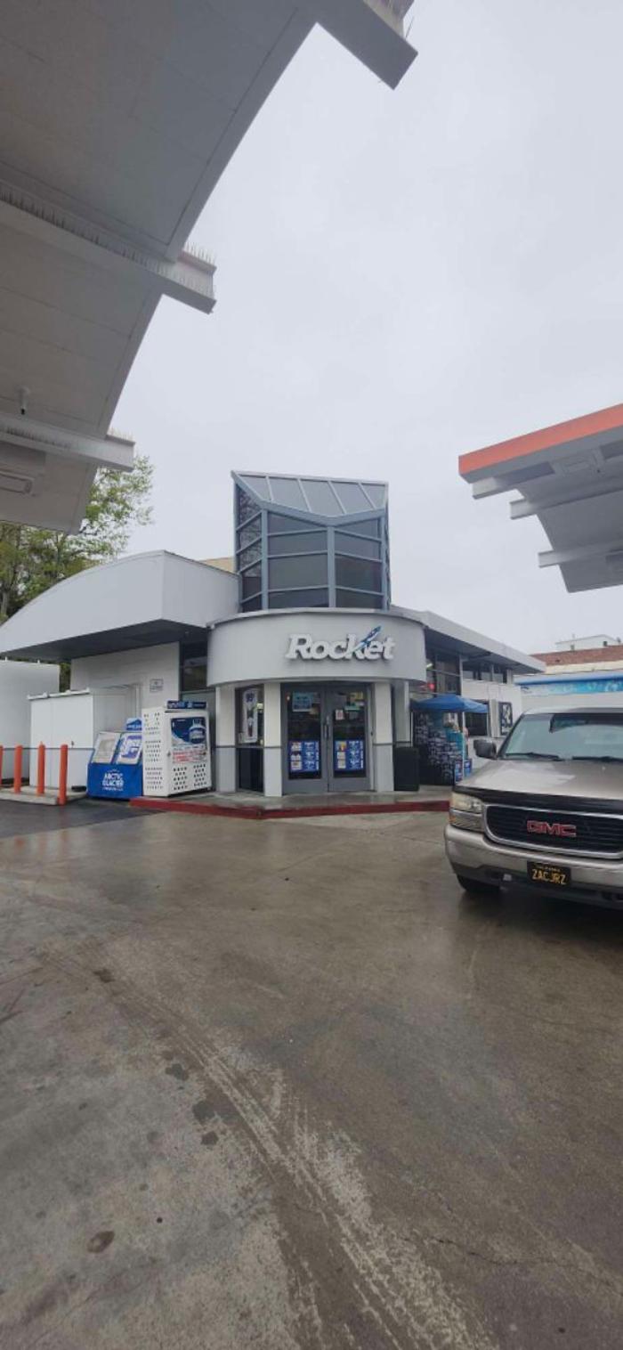 CoinFlip Bitcoin ATM - Rocket #5665 (Glendale) Image