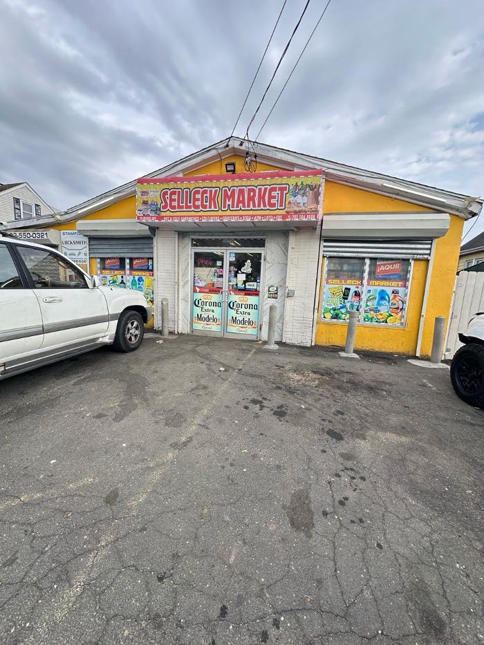 CoinFlip Bitcoin ATM - Selleck Market (Stamford) Image