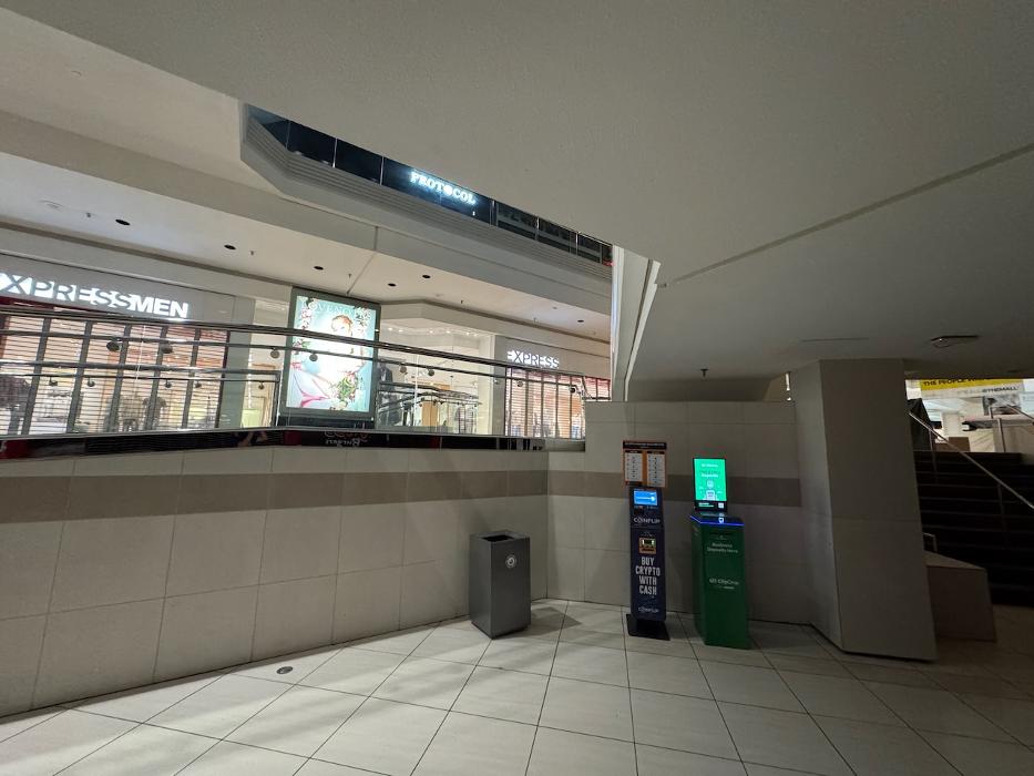 CoinFlip Bitcoin ATM - Woodfield Mall (Schaumburg) Image