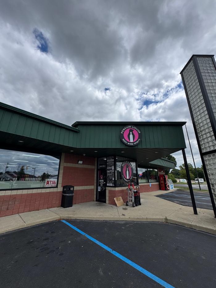 CoinFlip Bitcoin ATM - Penguin Liquor #5 (Lafayette) Image