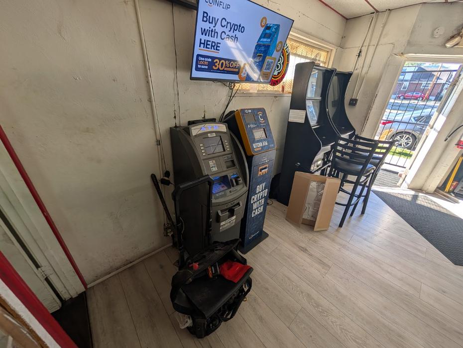 CoinFlip Bitcoin ATM - Kingz Korner Store (St. Louis) Image