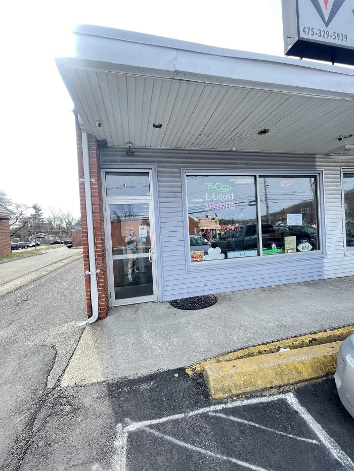 CoinFlip Bitcoin ATM - Twilight Vapor & CBD Shop (Danbury) Image