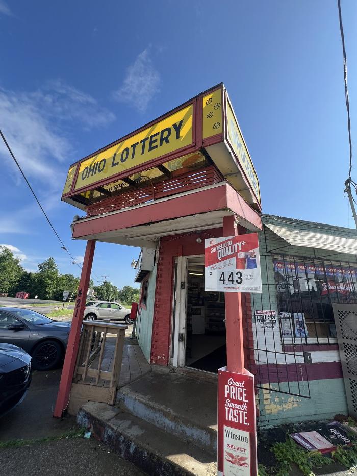 CoinFlip Bitcoin ATM - Trumbull Market (Girard) Logo