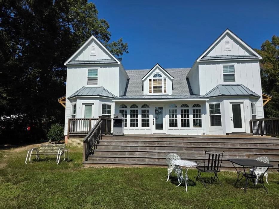 Skyline Roofing and Contracting Image