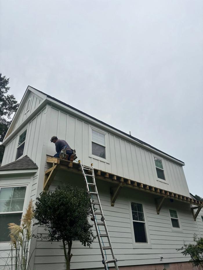 Skyline Roofing and Contracting Image