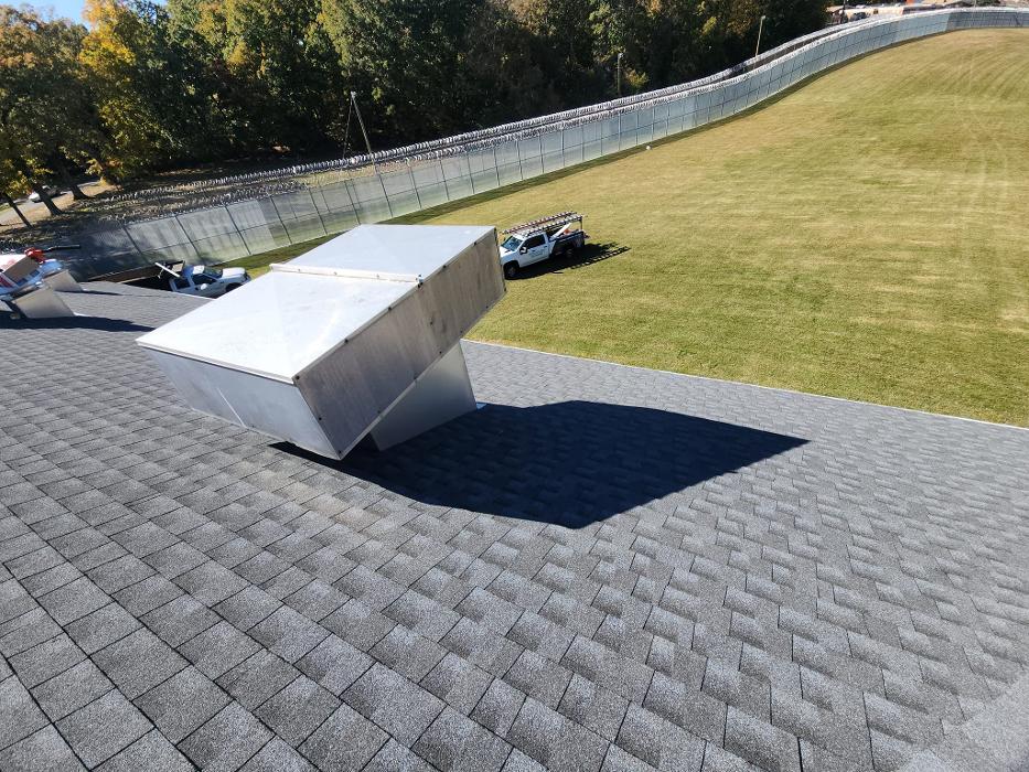Skyline Roofing and Contracting Image