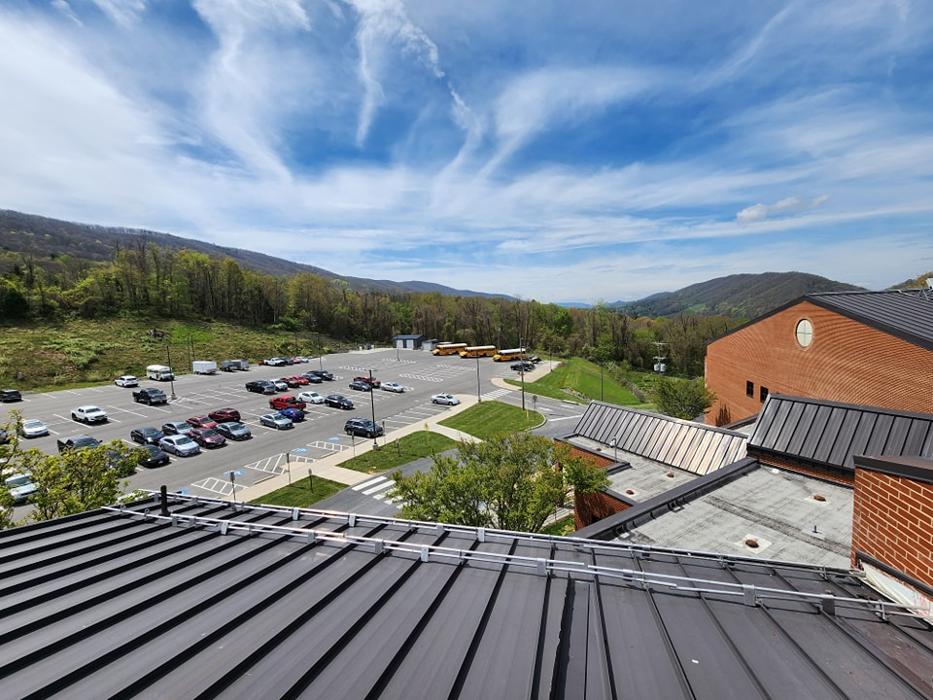 Skyline Roofing and Contracting Image