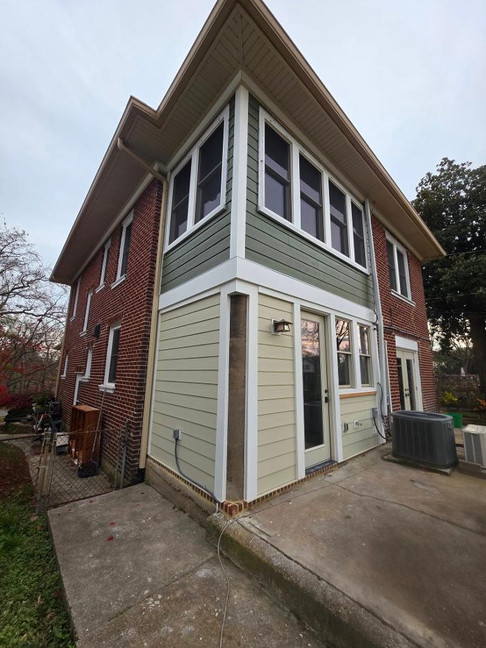 Skyline Roofing and Contracting Image