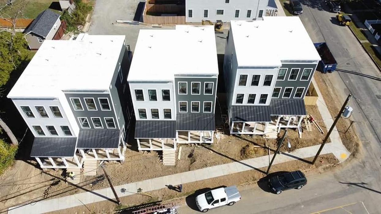 Skyline Roofing and Contracting Image