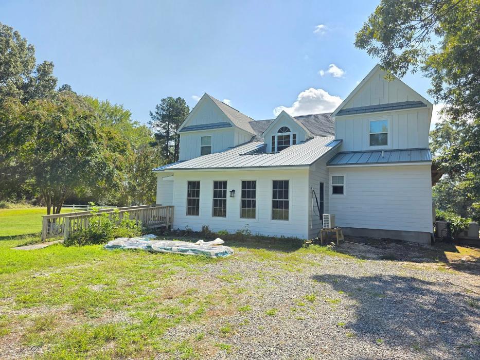 Skyline Roofing and Contracting Image