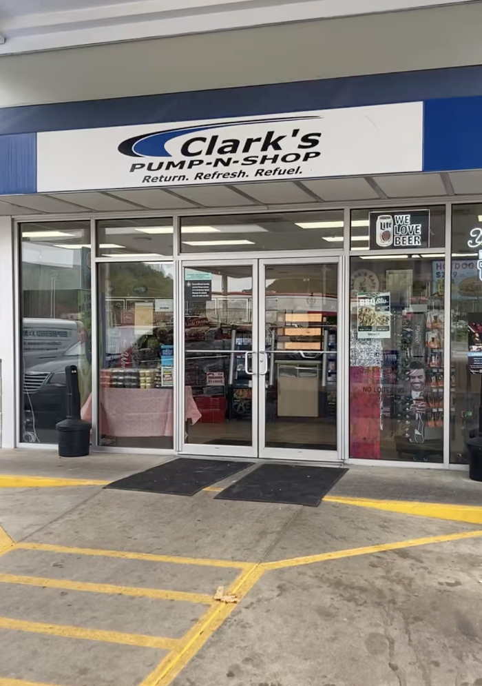 CoinFlip Bitcoin ATM - Clark's Pump 'n' Shop Inc #03 (Greenup) Logo