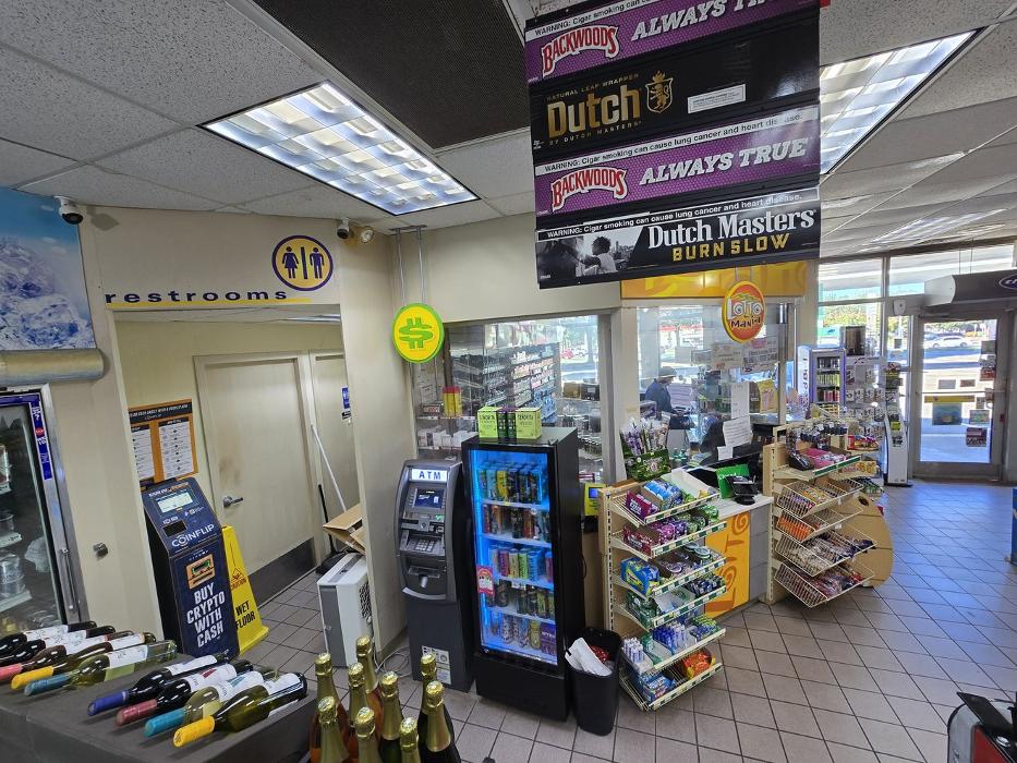 CoinFlip Bitcoin ATM - BP (Woodstock)