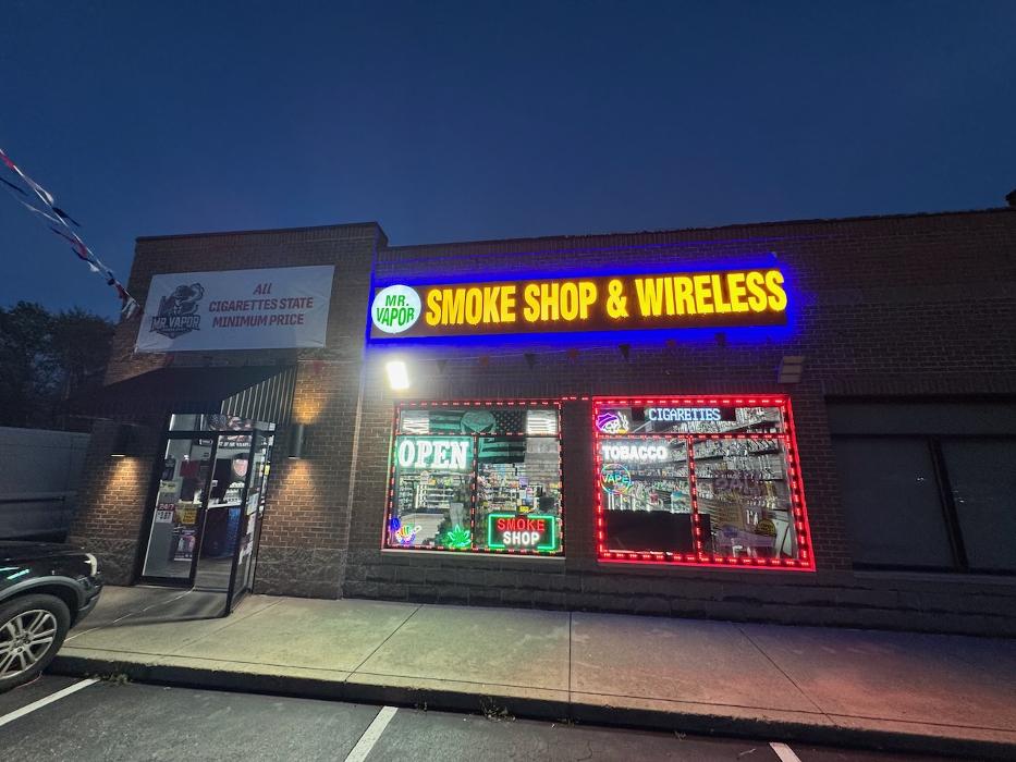 CoinFlip Bitcoin ATM - Mr. Vapor Smoke Shop &amp; Wireless (Aurora) Logo