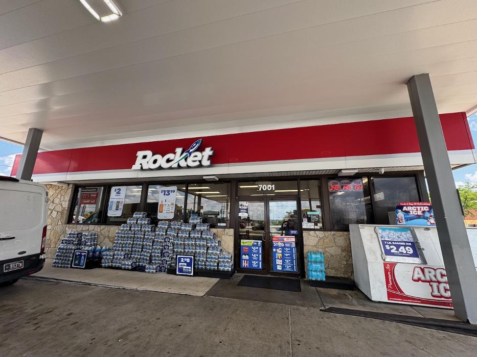 CoinFlip Bitcoin ATM - Rocket #4263 (St. Louis) Image