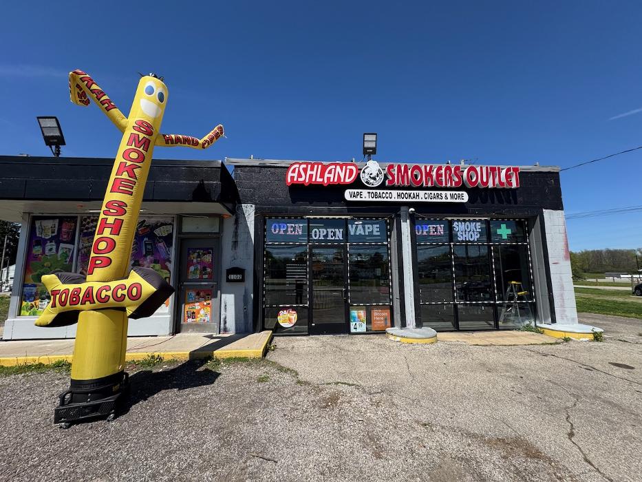 CoinFlip Bitcoin ATM - Ashland Smokers Outlet (Ashland) Image