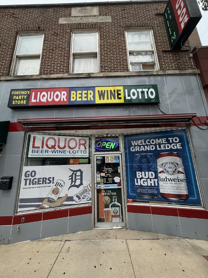 CoinFlip Bitcoin ATM - Fortino's (Grand Ledge) Image