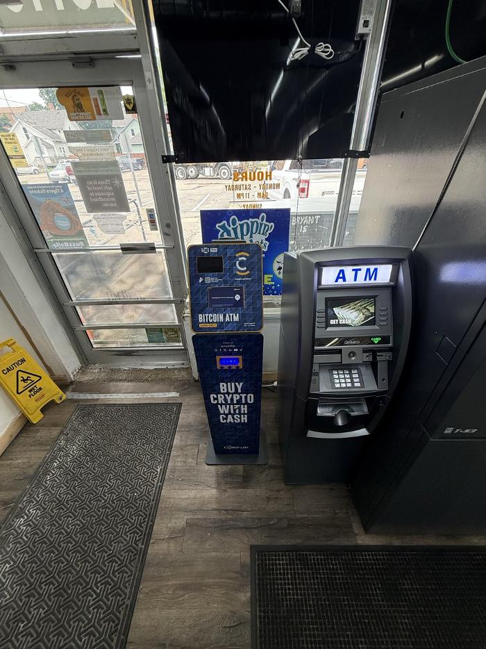 CoinFlip Bitcoin ATM - Fortino's (Grand Ledge) Logo