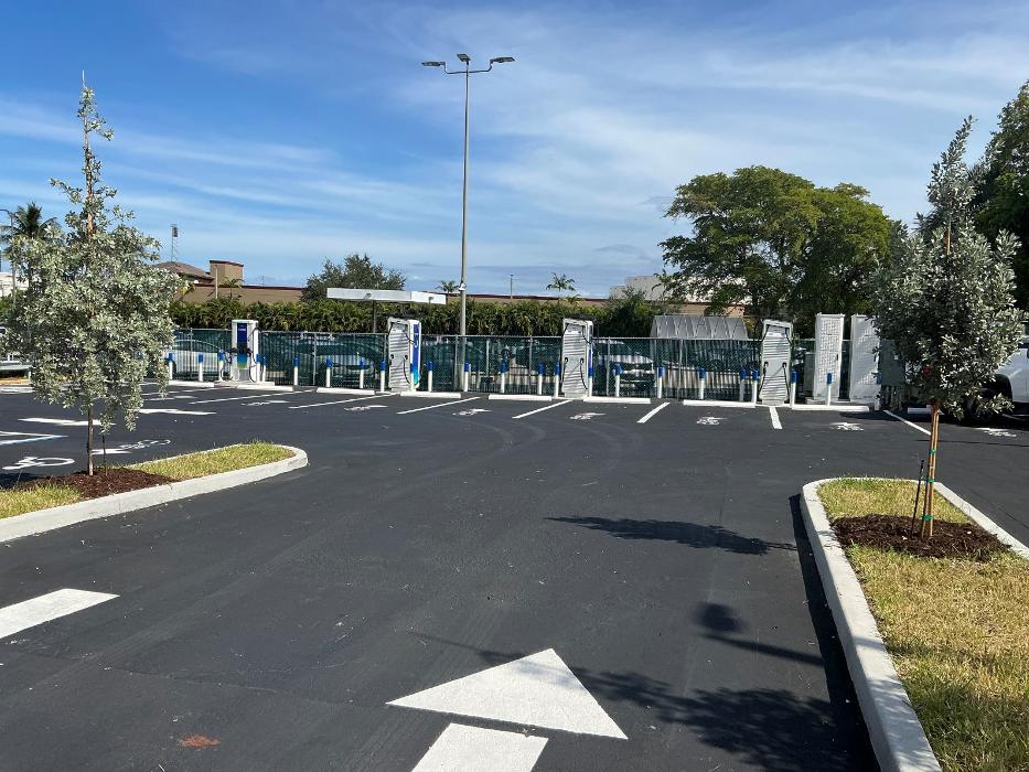 bp pulse Charging Station