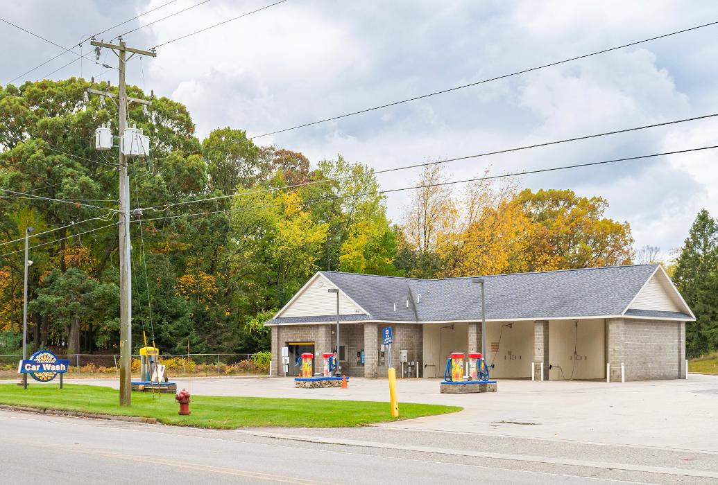 West Coast Touchless Car Wash - Ludington, MI