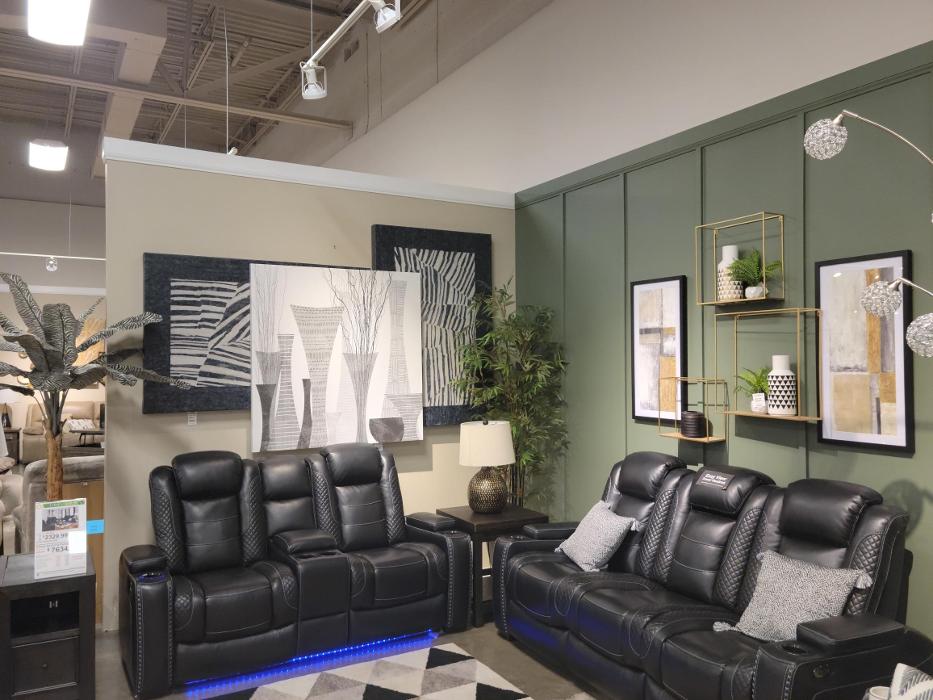 Ashley Store + Outlet