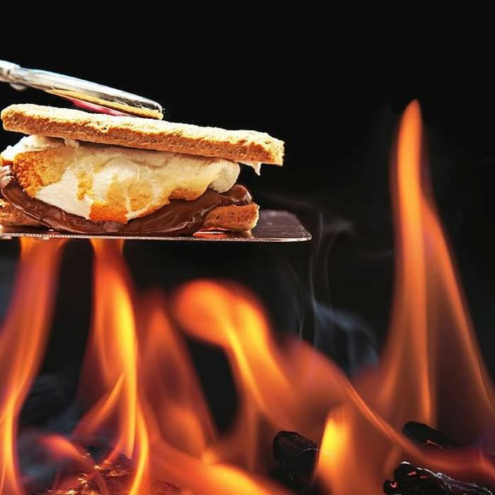 Revel Surf Bar &amp; Grill at Cannon Beach Logo