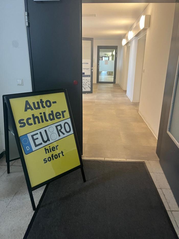 Autoschilder Buffalo Usingen, Hattsteiner Allee in Usingen