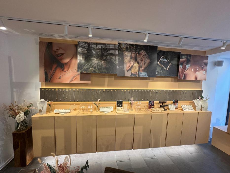 Holzkern Store Freiburg, Rathausgasse in Freiburg im Breisgau