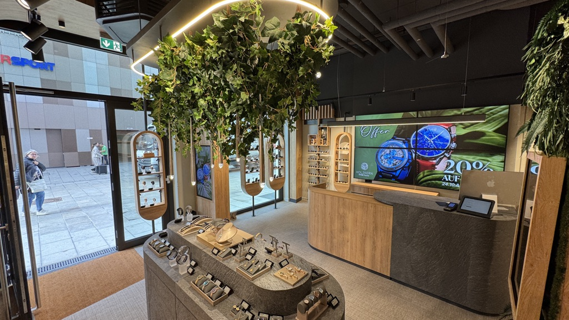 Holzkern Store Passau, Ludwigsplatz in Passau