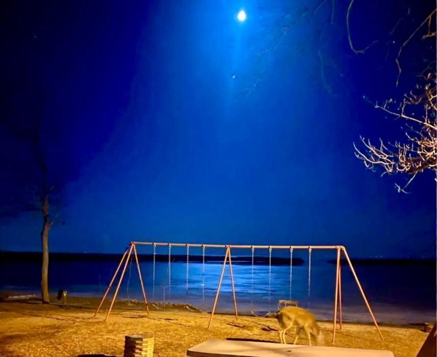 Lake Huron Cabin Rentals LLC - Au Gres, MI