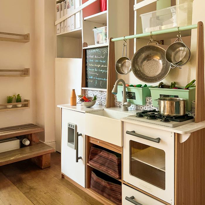 Partou Kita Oelkersallee, Oelkersallee in Hamburg