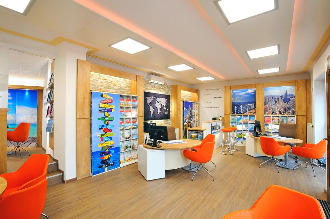 gabyjordan.TRAVEL, Friedrichstraße in Asperg