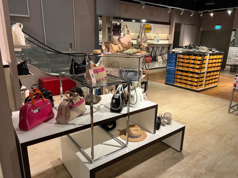 SCHUHKAY, Dänischburger Landstraße in Lübeck