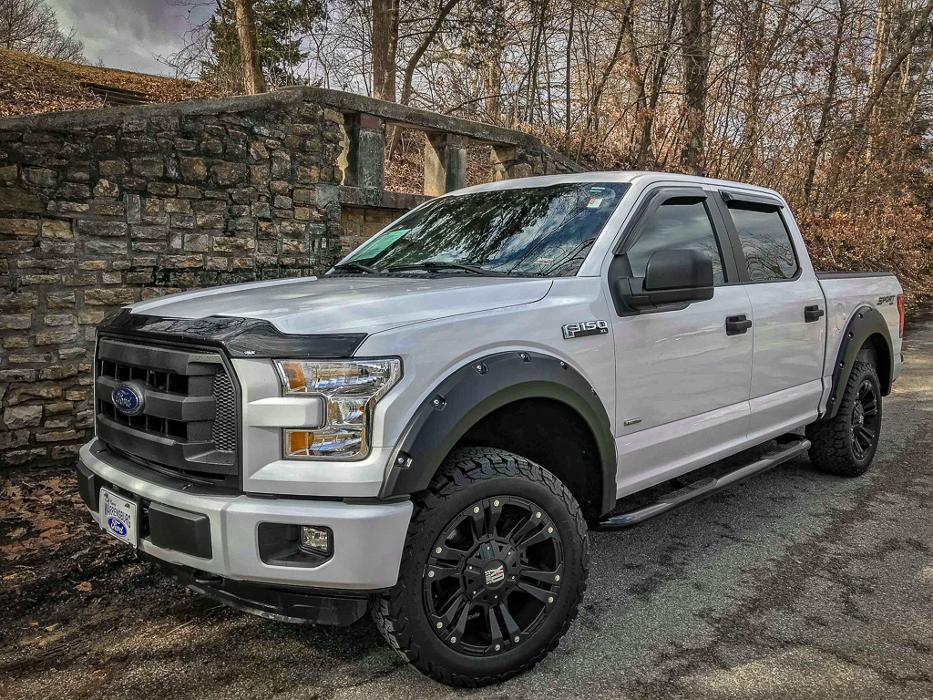 Warrensburg Ford Image