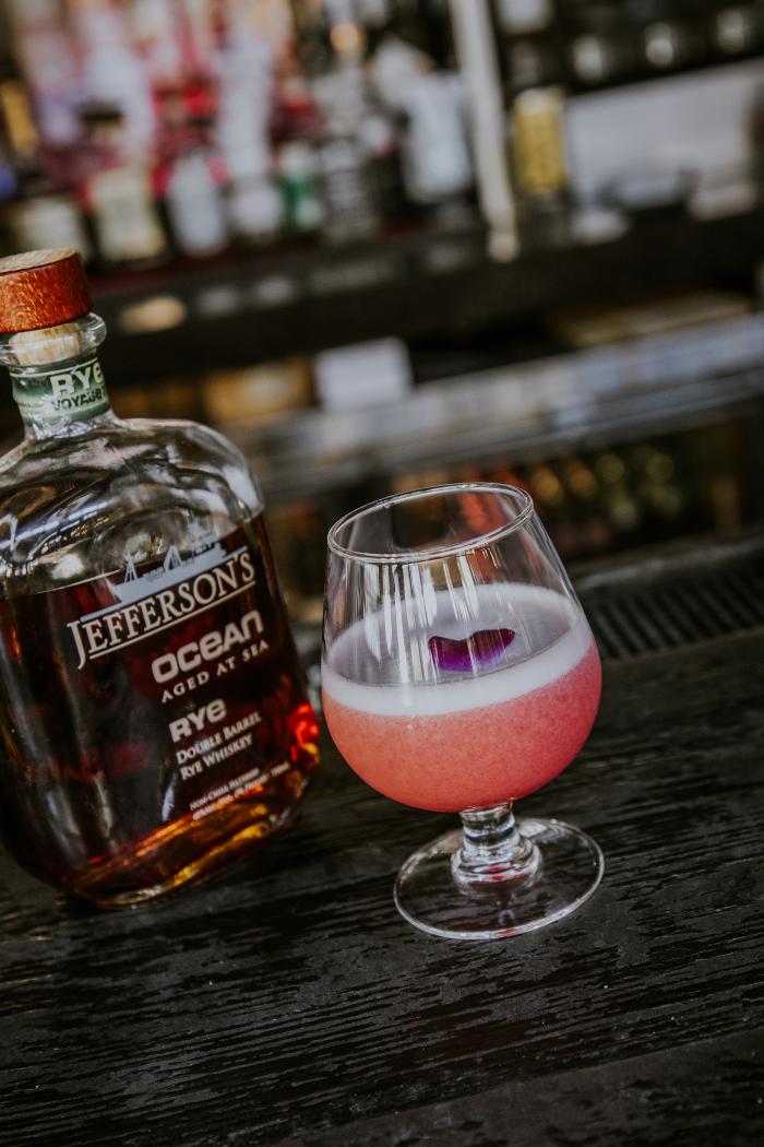 Whiskey Neat Plantation Image