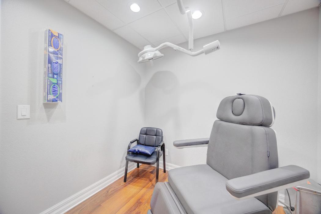 Suncoast Skin Solutions - Brandon, FL