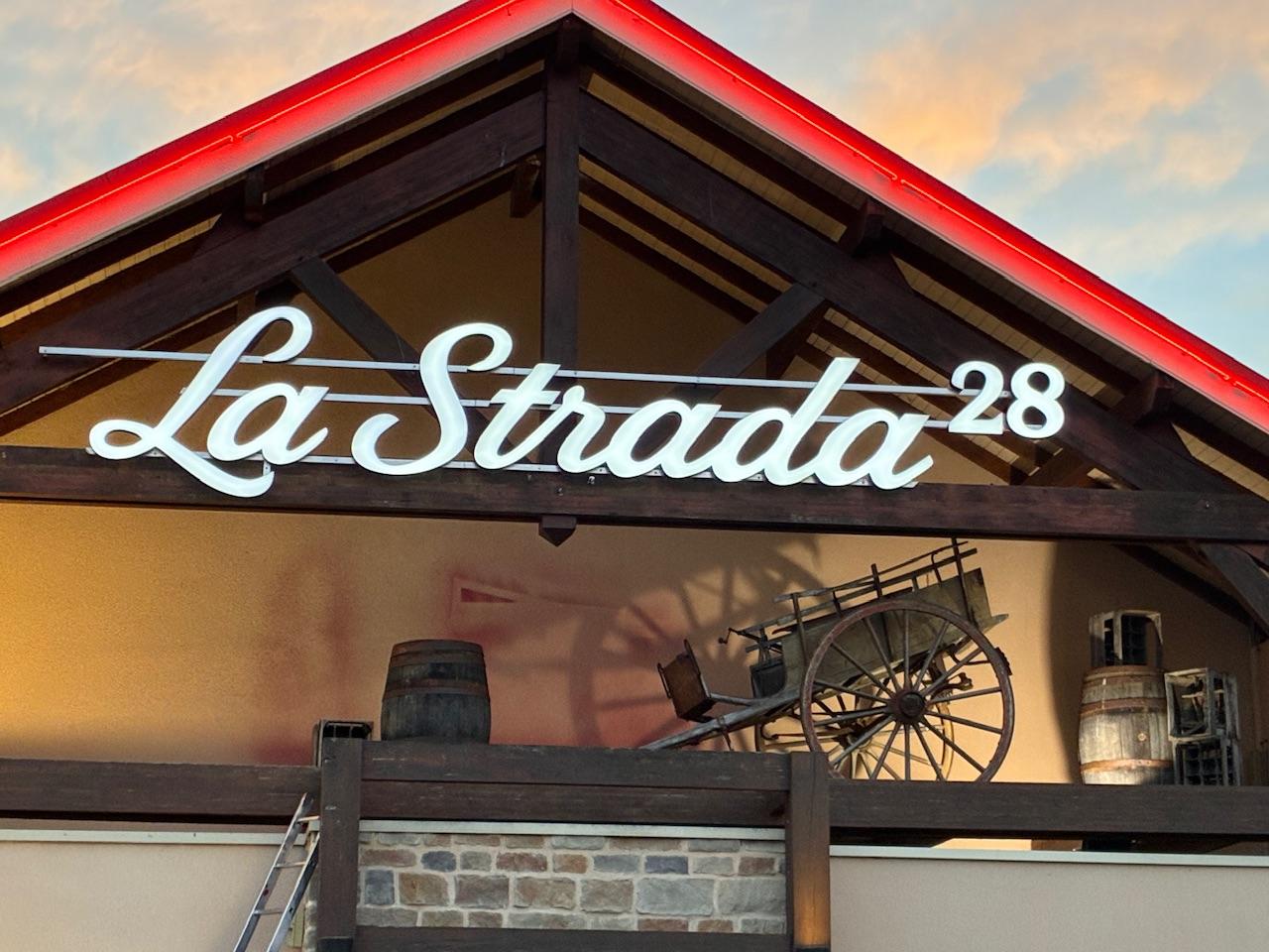 La Strada 28 café, bar, brasserie