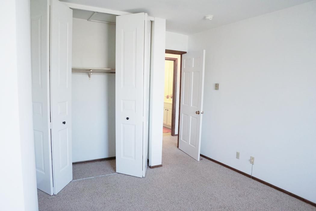 Lamplighter Apartments Image