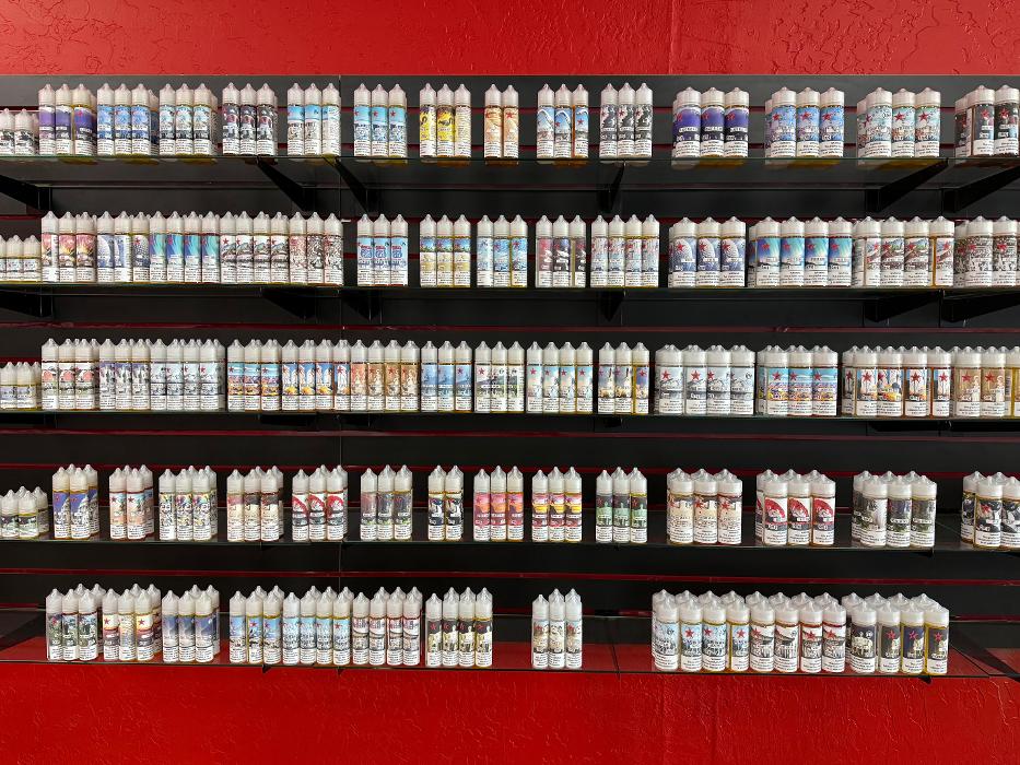 Red Star Vapor & Smoke - Chandler, AZ