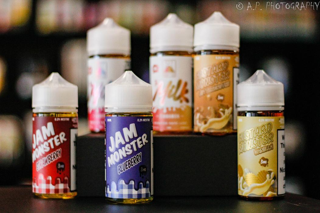 Red Star Vapor & Smoke