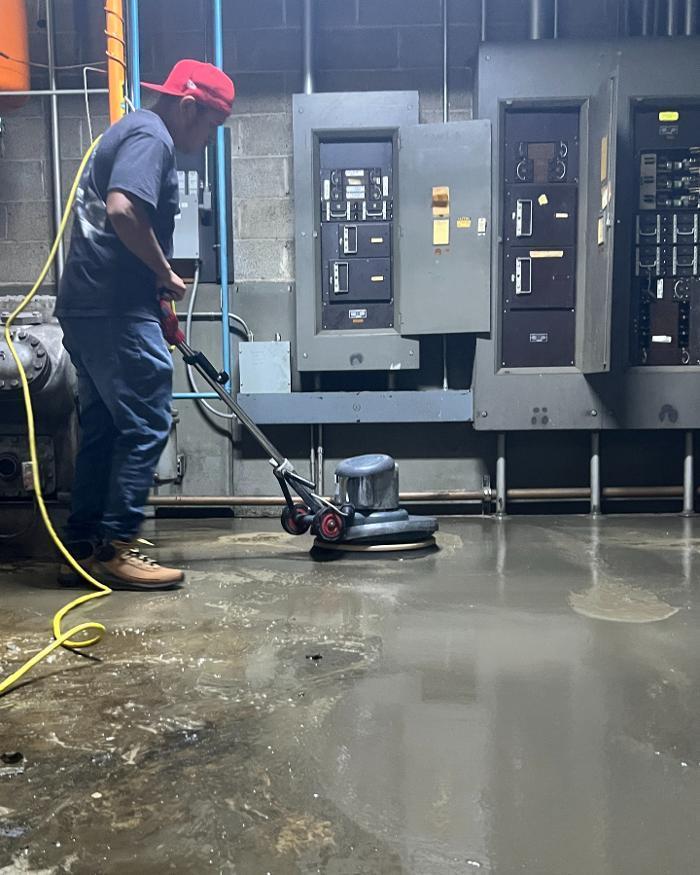 Floor cleaning and deep cleaning for concrete and warehouse spaces. Industriral space cleaning, Jani-Serv, inc. offers cleaning services for large and small businesses.