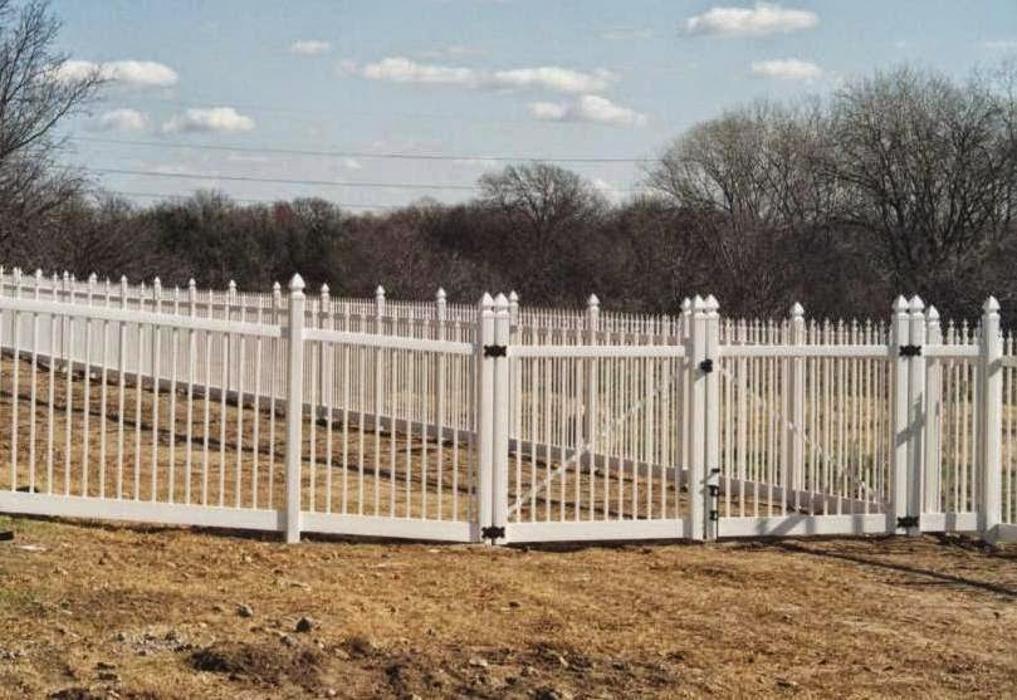 Buzz Custom Fence Image