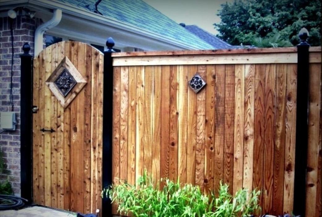 Buzz Custom Fence Image