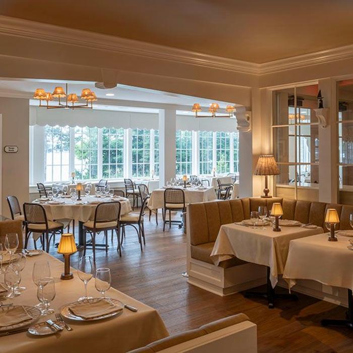 The Commodore - A Bartolotta Restaurant - Hartland, WI