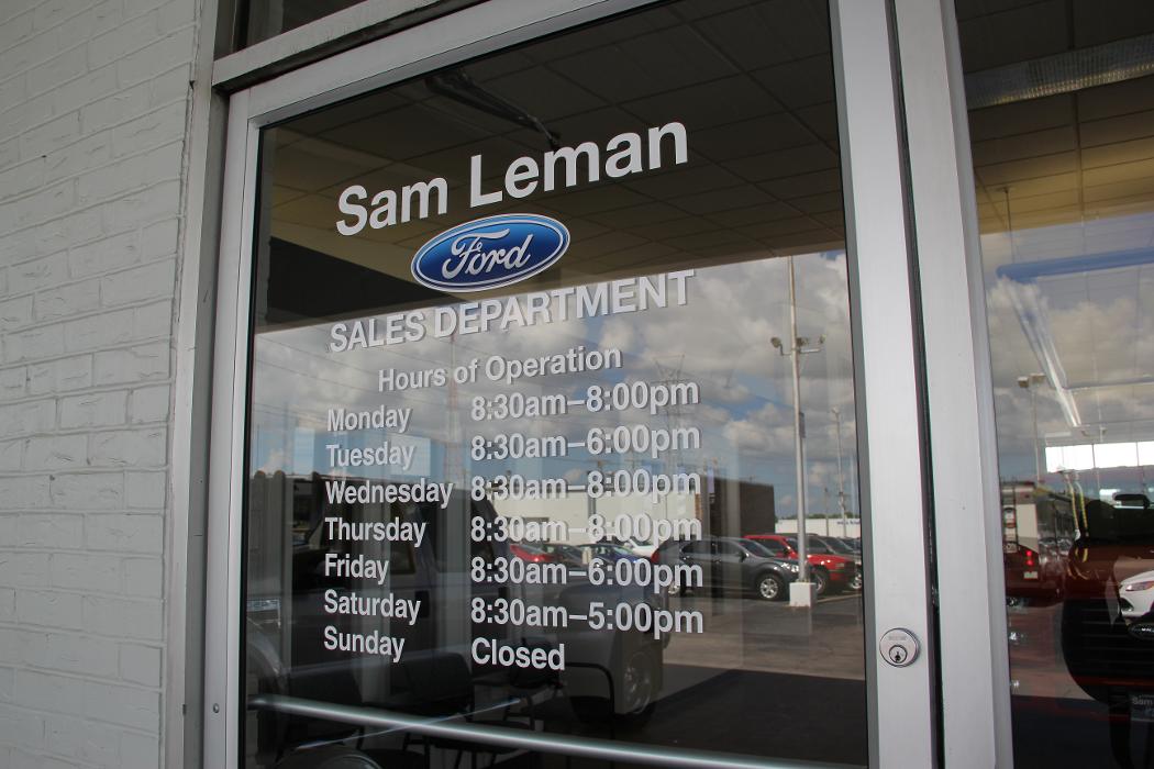 Sam Leman Ford Logo