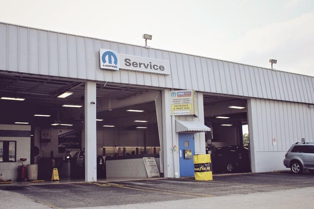 Sam Leman Chrysler Jeep Dodge of Peoria Image