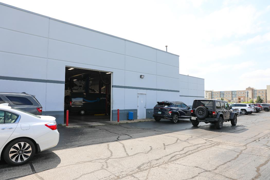 Sam Leman Chrysler Dodge Jeep Ram of Champaign Image