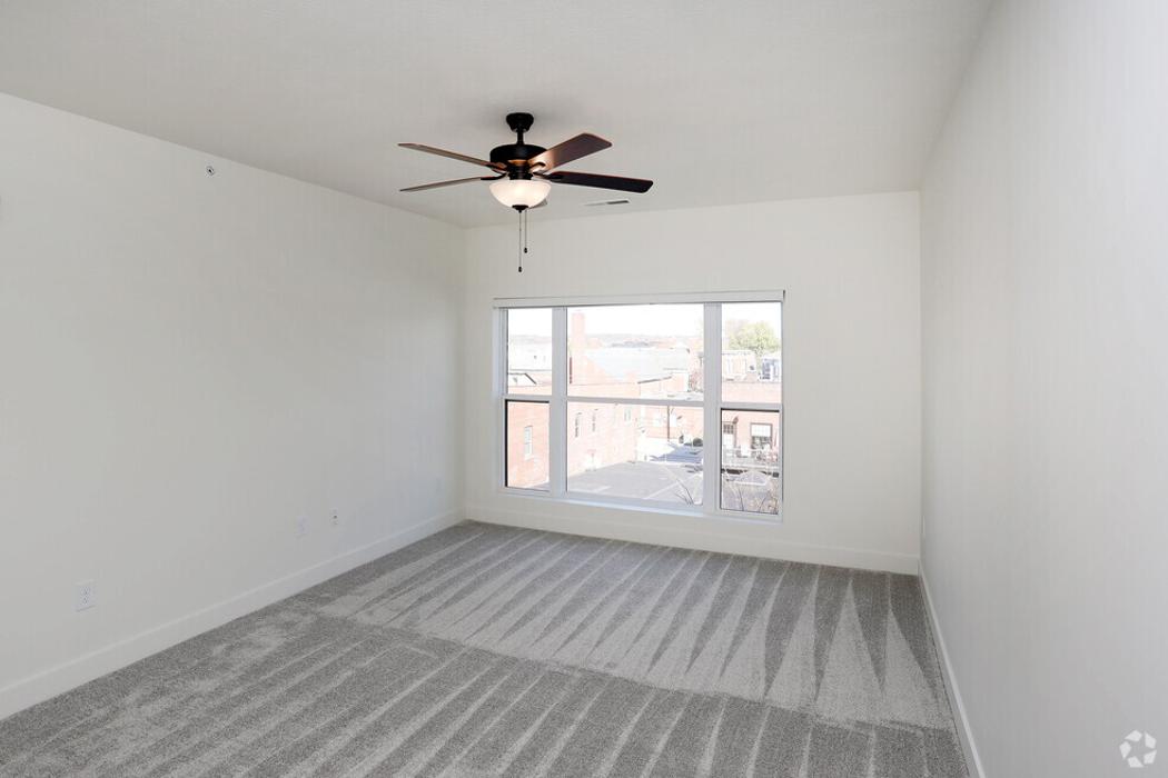 Luna - Lafayette, IN